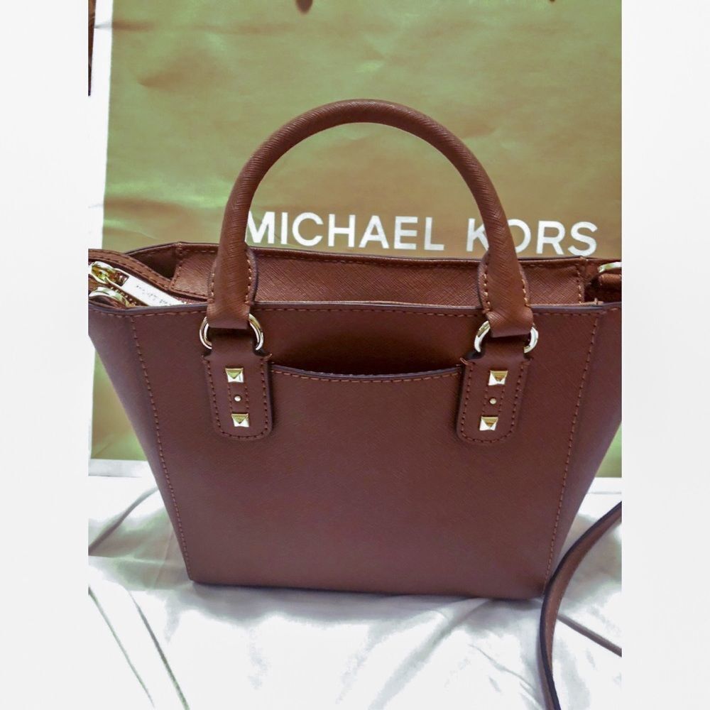 Michael Kors Sandrine Brown Leather Gold Studs CrossBody Satchel Purse Like New - Picture 3 of 7